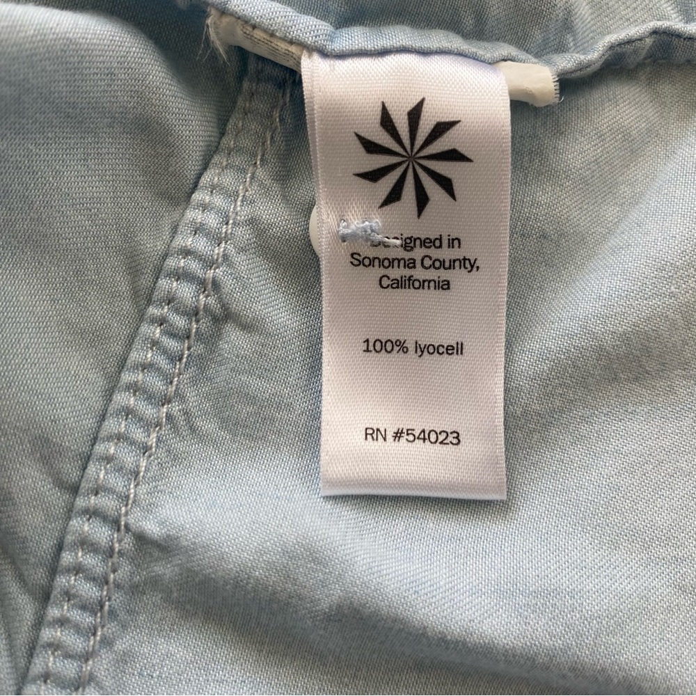 Athleta Button Up - Picture 6 of 7